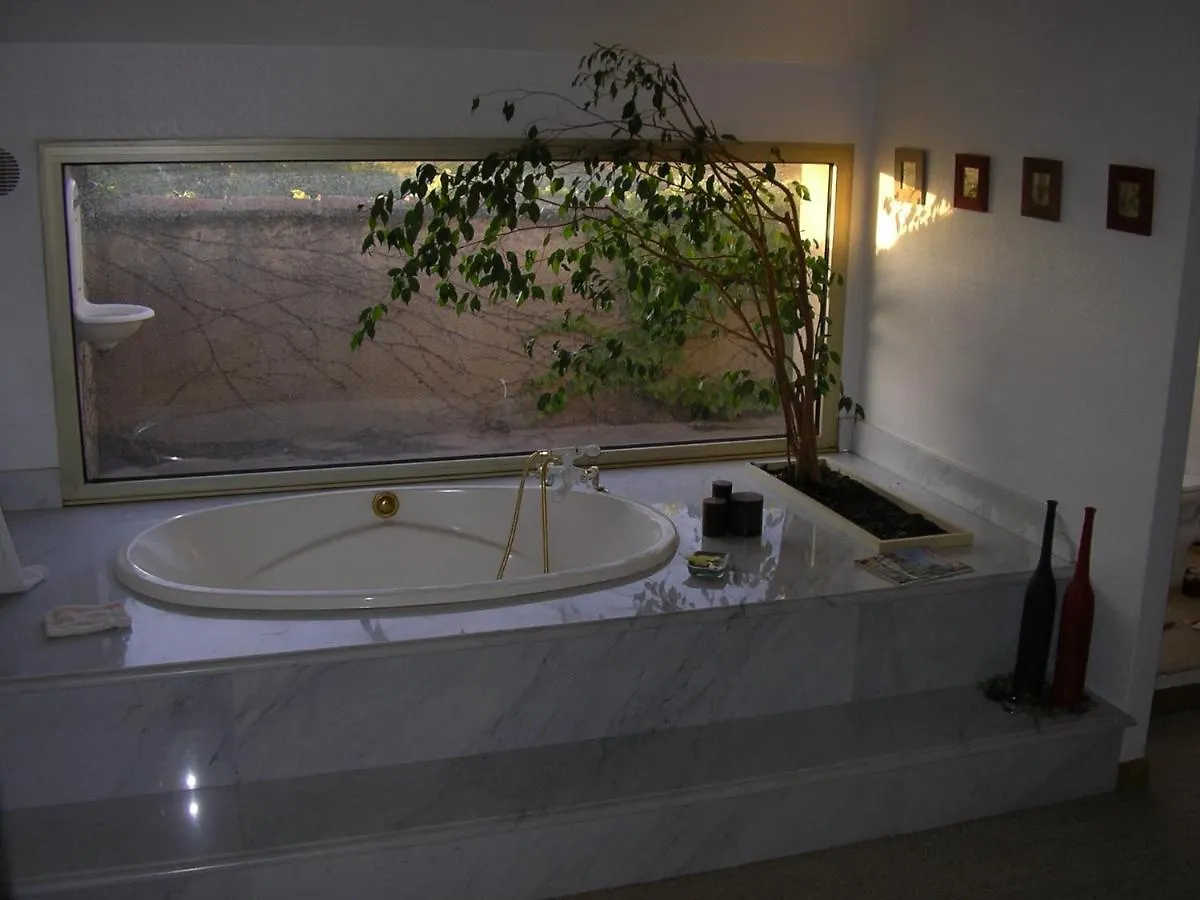 Purani Apartment Jonquieres  0*, Jonquieres (Vaucluse) France
